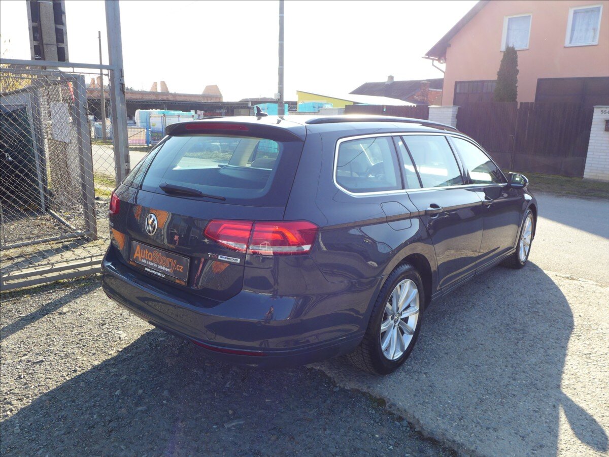 Volkswagen Passat Kombi 1,6 l 88 kw