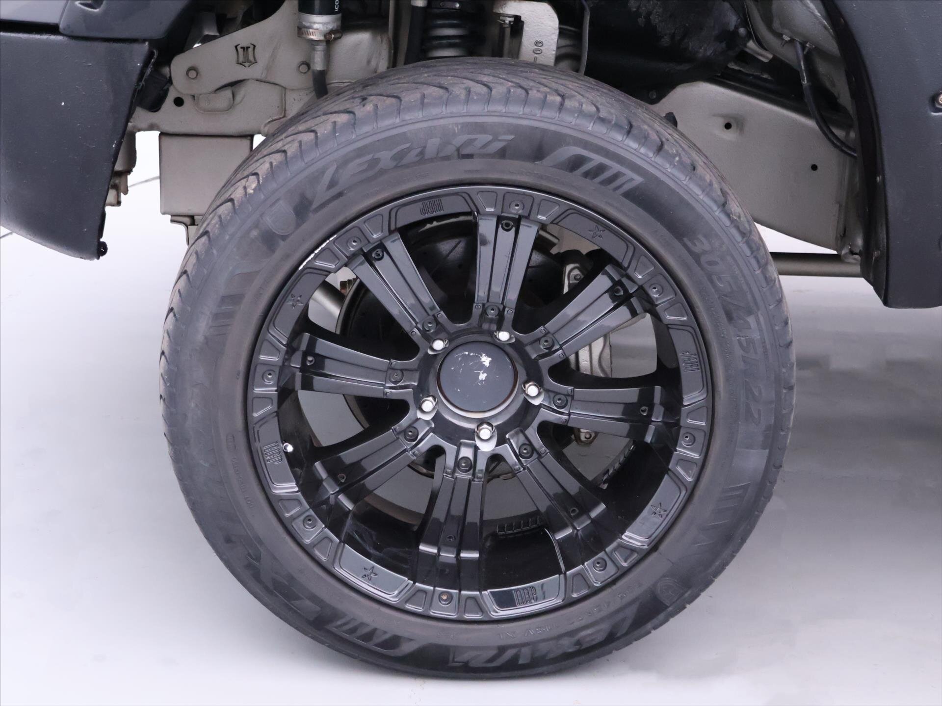 Toyota Tundra Pick-up 5,7 l 285 kw