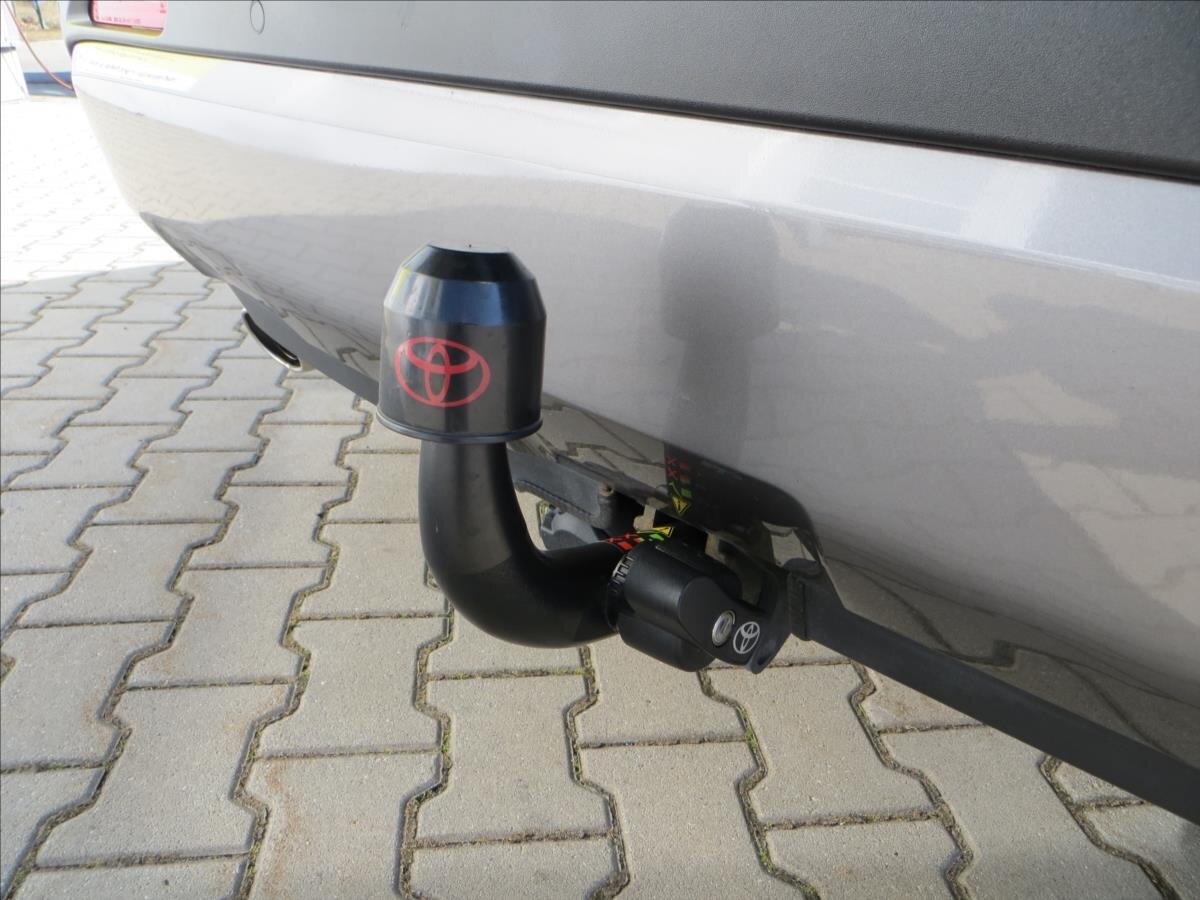 Toyota RAV4 SUV 2,5 l 131 kw