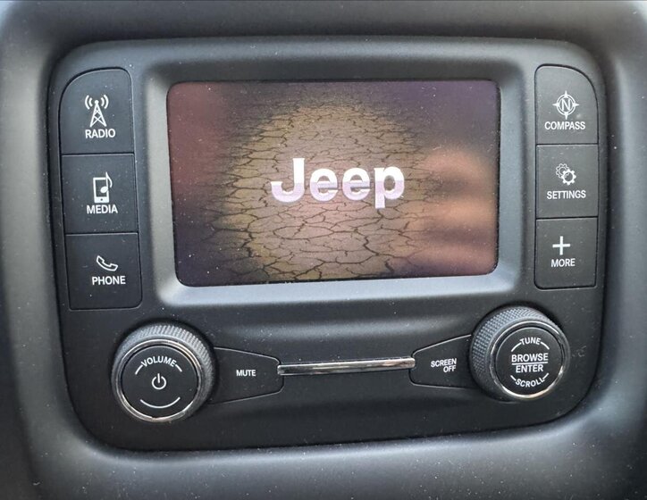 Jeep Compass SUV / Terénní 1,4 l 103 kw