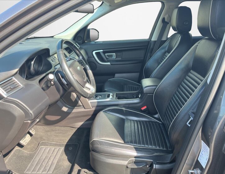 Land Rover Discovery Sport SUV / Terénní 2,0 l 110 kw