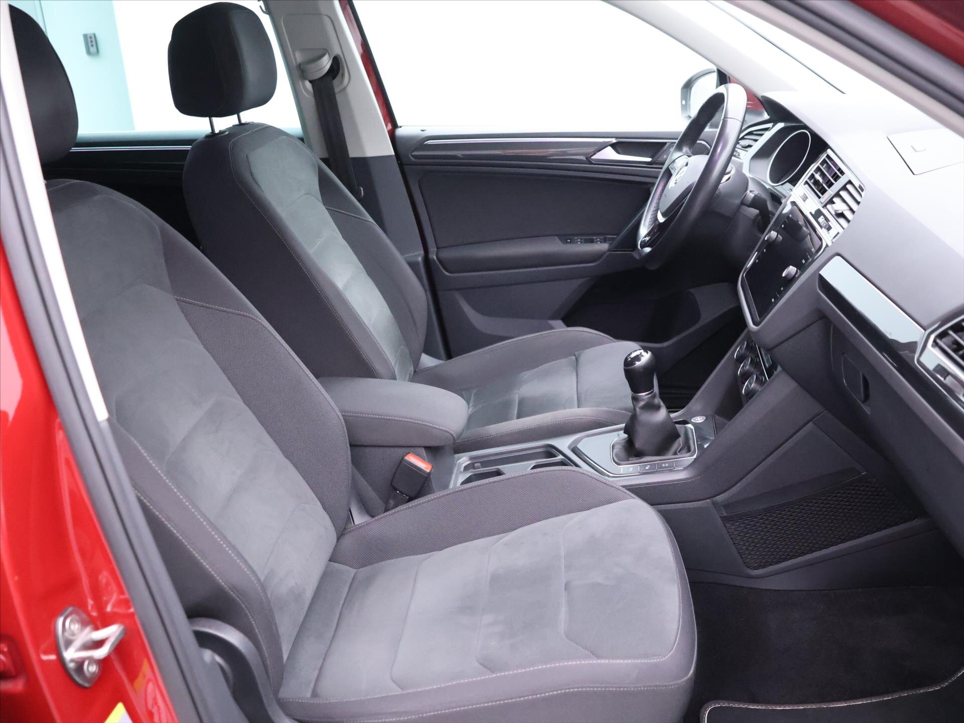 Volkswagen Tiguan SUV / Terénní 1,4 l 92 kw