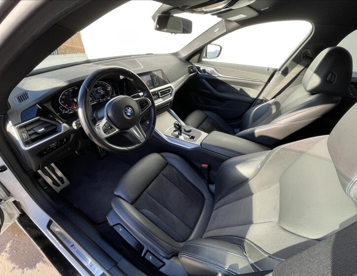 BMW Řada 4 Kupé 2,0 l 180 kw