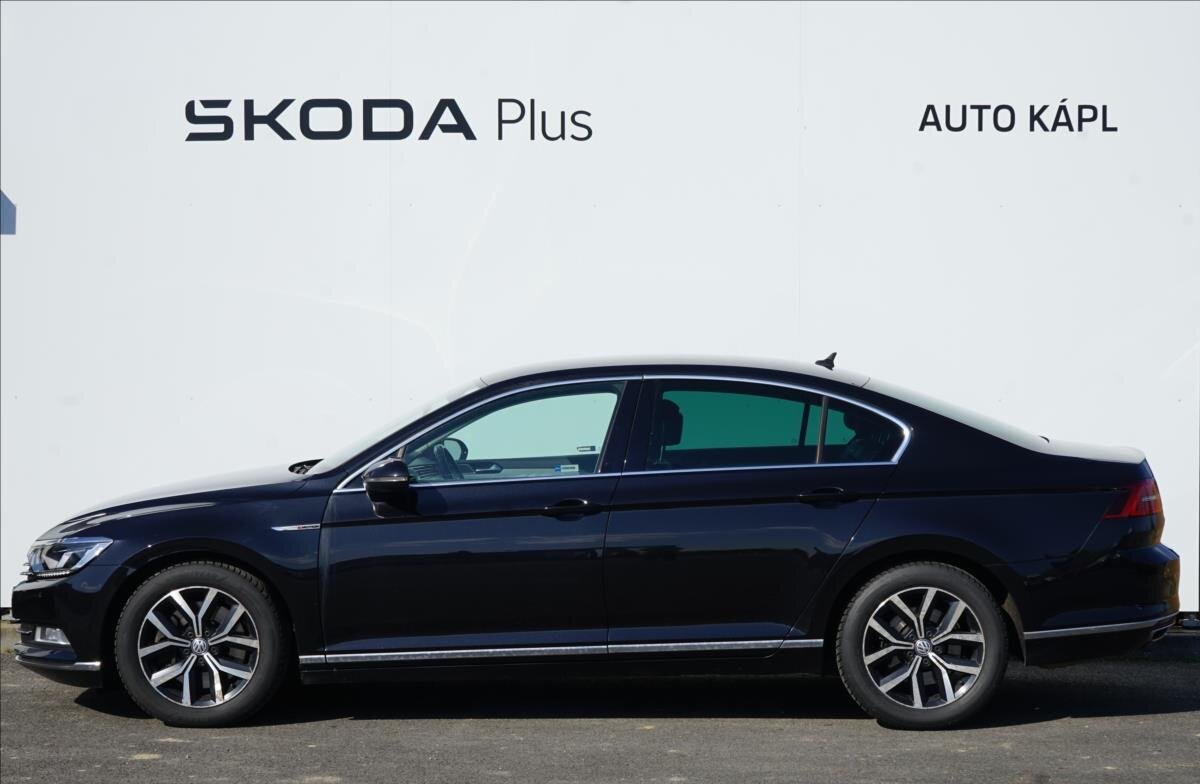 Volkswagen Passat Sedan / Limuzína 2,0 l 176 kw