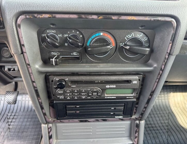 Mitsubishi Pajero SUV / Terénní 2,8 l 92 kw