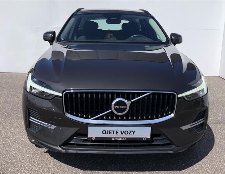 Volvo XC60 SUV / Terénní 2,0 l 145 kw