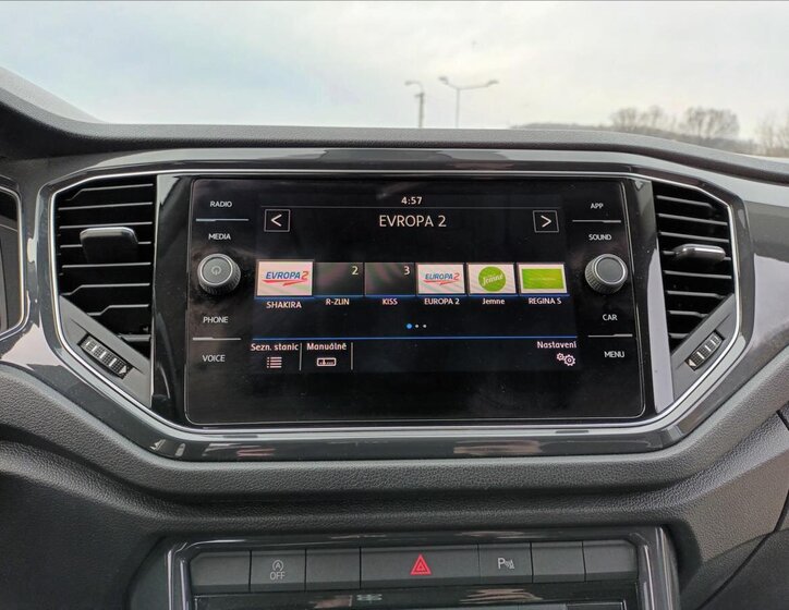 Volkswagen T-Roc SUV / Terénní 1,5 l 110 kw