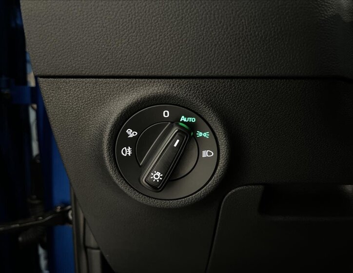 Škoda Karoq SUV 1,5 l 110 kw