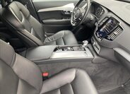 Volvo XC90 SUV / Terénní 2,0 l 173 kw