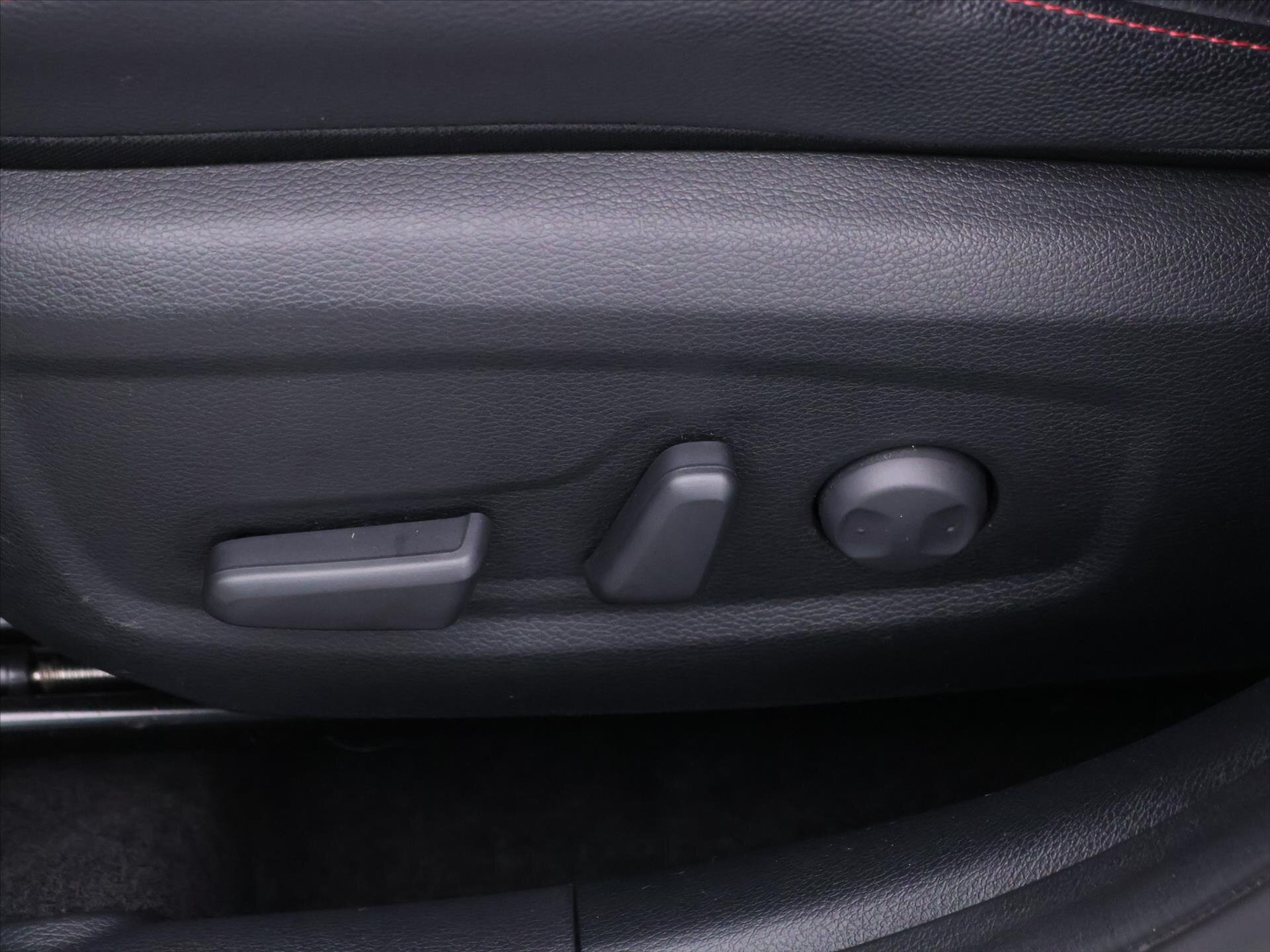 KIA ProCeed Hatchback 1,6 l 150 kw