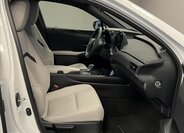 Lexus UX 300h Hatchback 2,0 l 146 kw