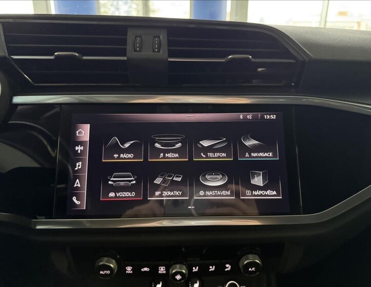 Audi Q3 SUV / Terénní 2,0 l 110 kw