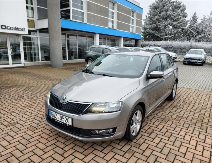 Škoda Rapid Hatchback 999,0 81 kw