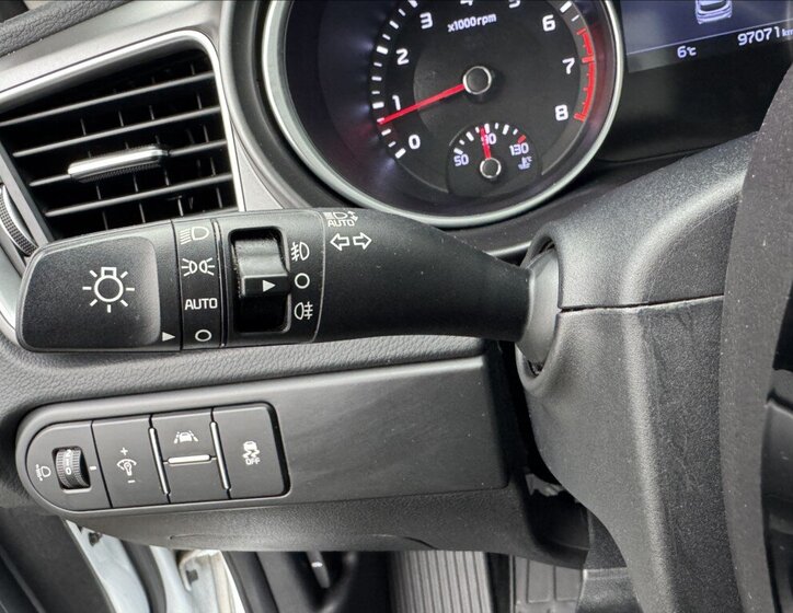 KIA Ceed Hatchback 1,4 l 73 kw