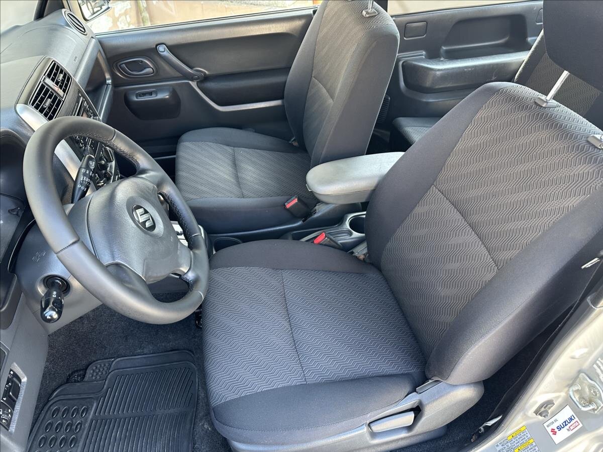 Suzuki Jimny SUV / Terénní 1,3 l 63 kw