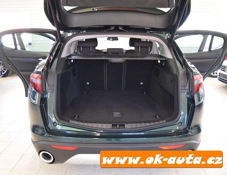 Alfa Romeo Stelvio 18