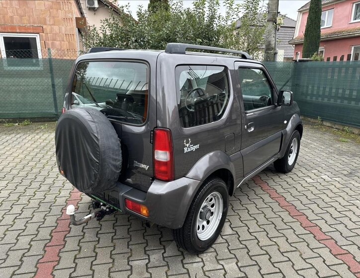 Suzuki Jimny 3