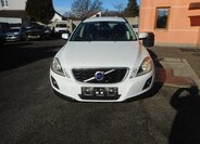Volvo XC60 SUV 2,4 l 120 kw