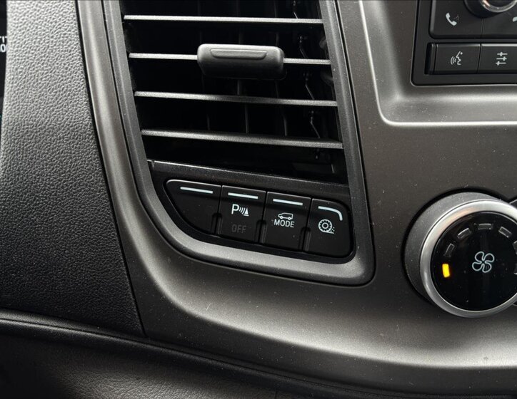 Ford Transit Skříň 2,0 l 96 kw