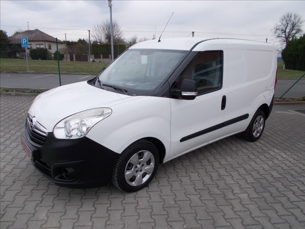 Opel Combo Skříň 1,6 l 77 kw