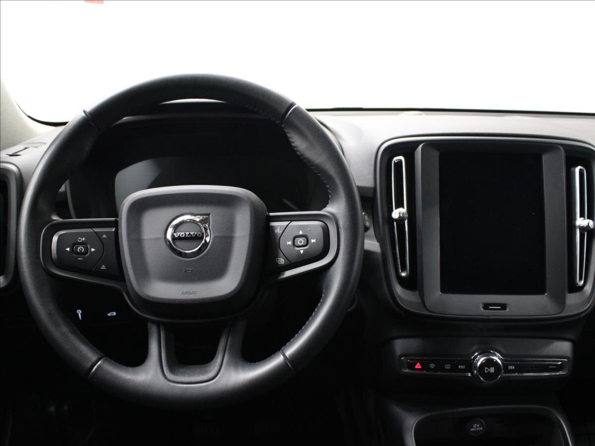 Volvo XC40 SUV 1,5 l 115 kw