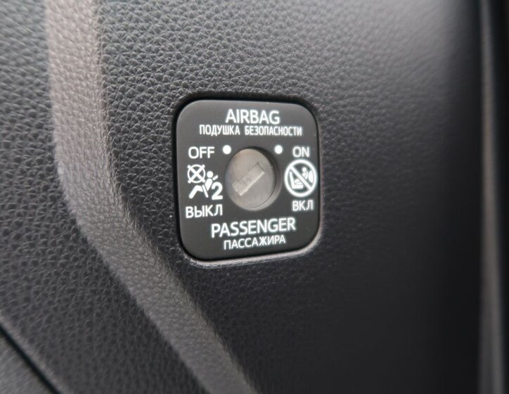 Toyota Land Cruiser SUV 2,8 l 151 kw