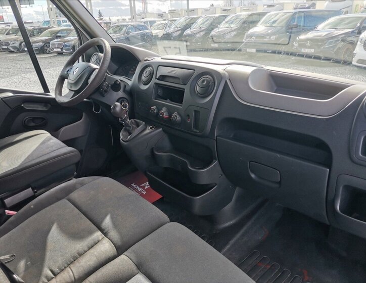 Renault Master Valník 2,3 l 125 kw