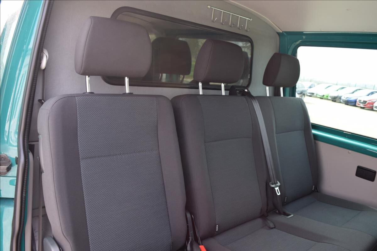 Volkswagen Transporter Kombi 2,0 l 110 kw