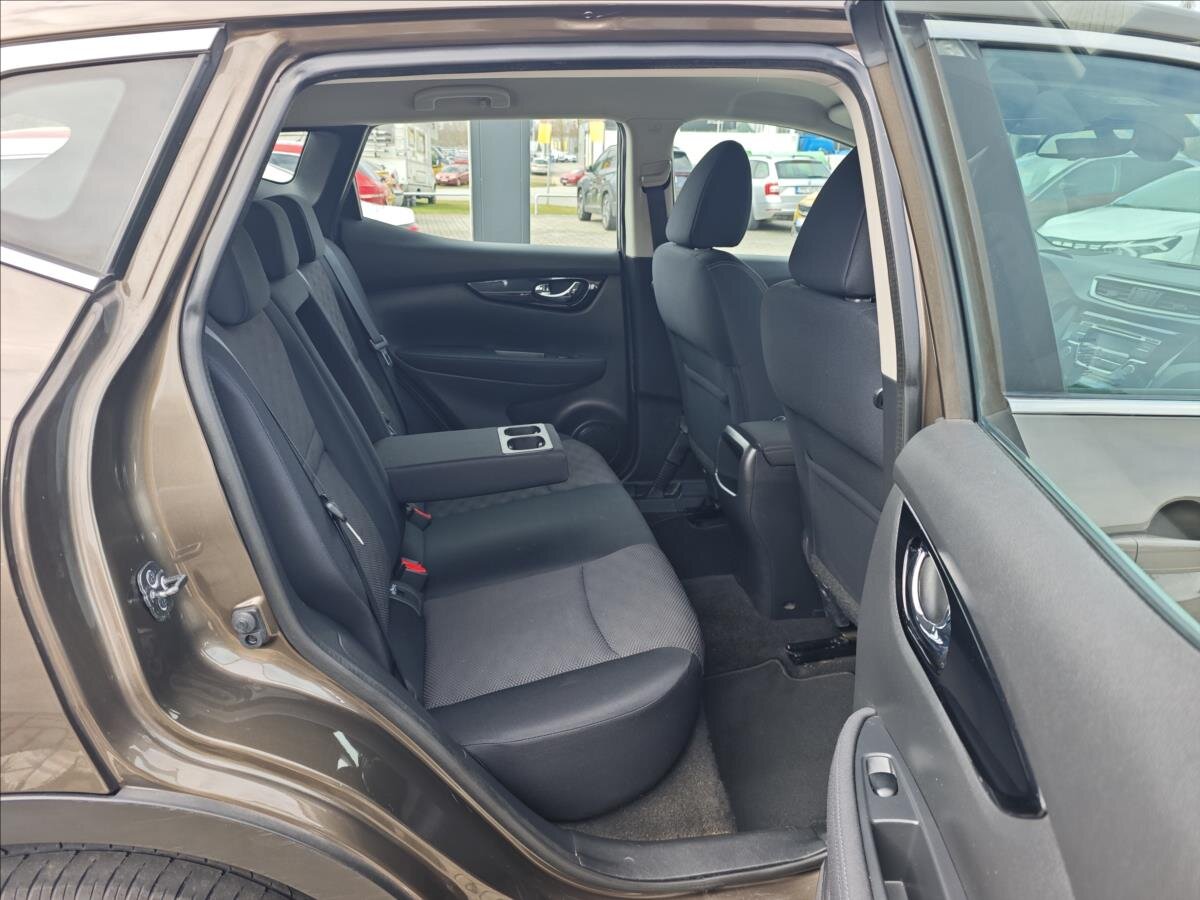 Nissan Qashqai SUV / Terénní 1,2 l 85 kw
