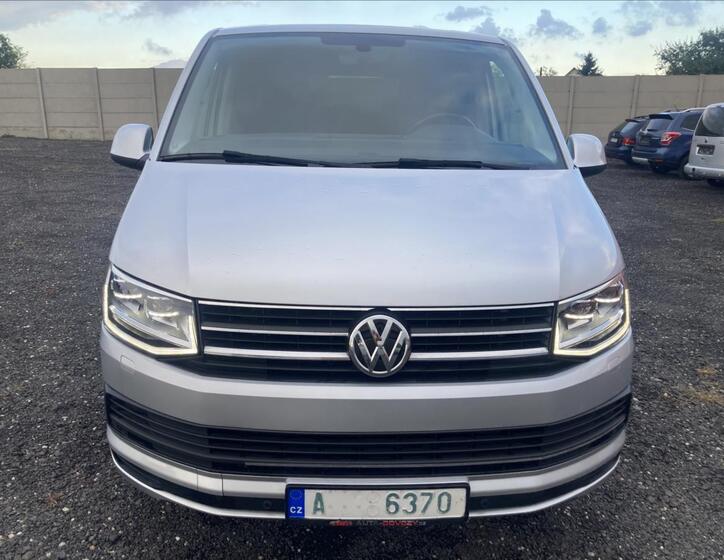 Volkswagen Multivan 2