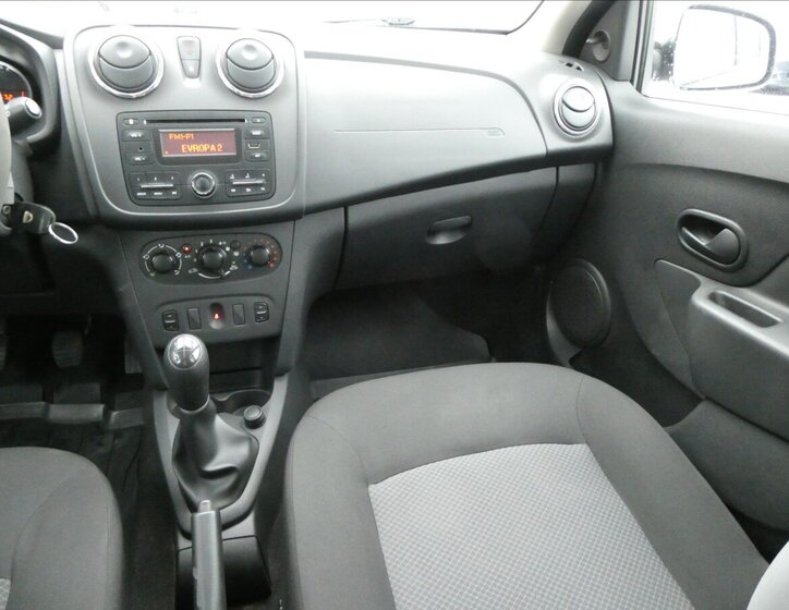 Dacia Logan 25