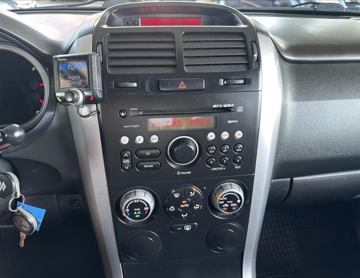 Suzuki Grand Vitara 16