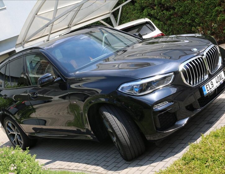 BMW X5 Kombi 3,0 l 290 kw