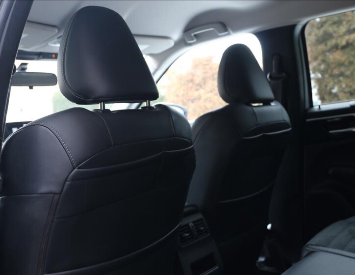 Mitsubishi Outlander 57