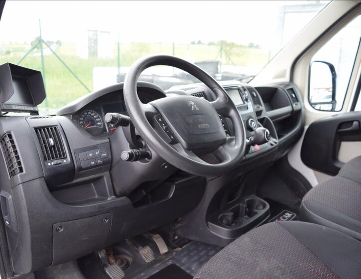 Peugeot Boxer Skříň 2,0 l 120 kw
