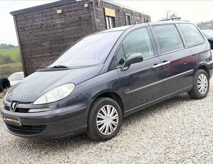 Peugeot 807 MPV 2,2 l 94 kw