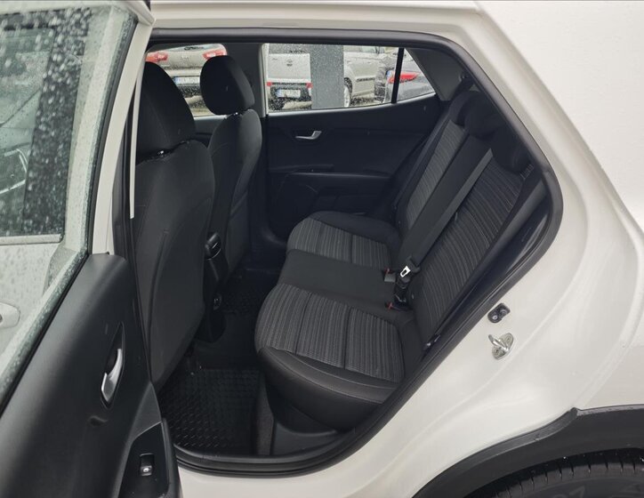 KIA Stonic SUV / Terénní 1,4 l 73 kw