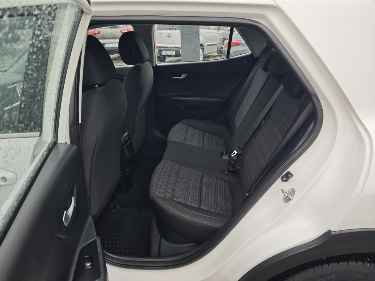 KIA Stonic SUV / Terénní 1,4 l 73 kw