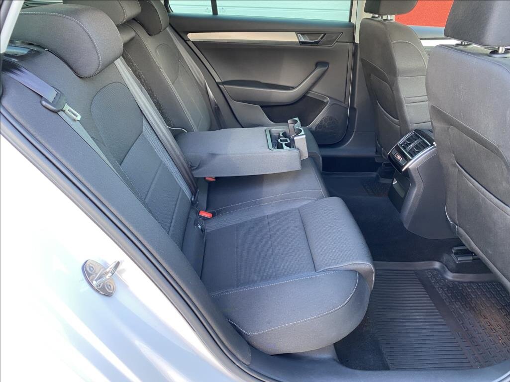 Škoda Superb Kombi 2,0 l 110 kw