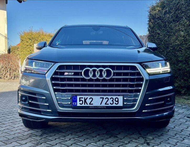 Audi SQ7 SUV / Terénní 4,0 l 320 kw