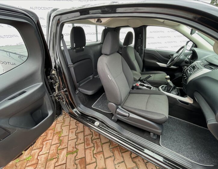 Nissan Navara 18