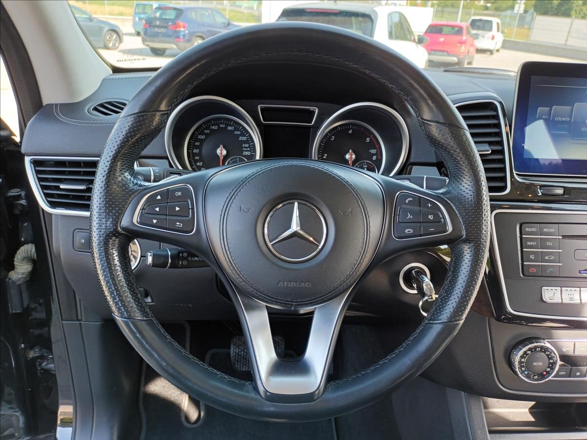 Mercedes-Benz GLS SUV / Terénní 3,0 l 190 kw
