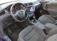Volkswagen Tiguan 8
