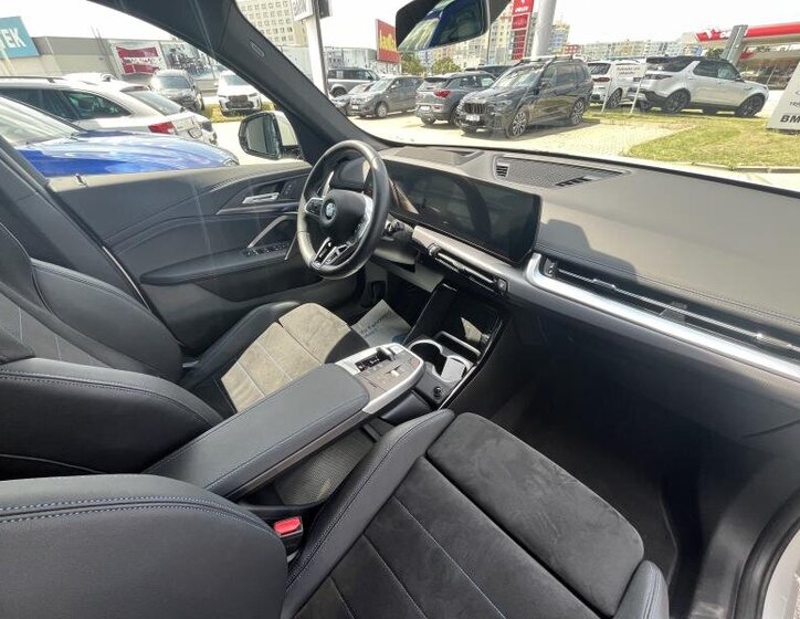 BMW X1 SUV 1,5 l 100 kw