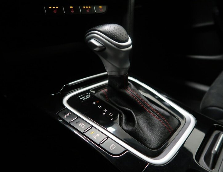 KIA ProCeed Kombi 1,6 l 150 kw