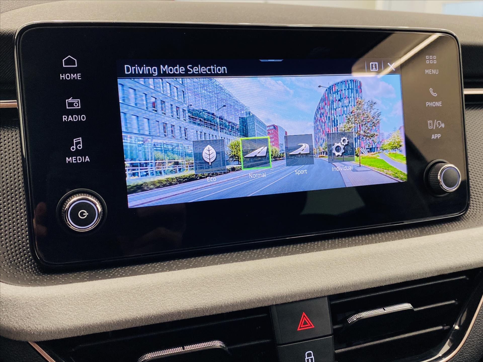 Škoda Scala Hatchback 999,0 85 kw