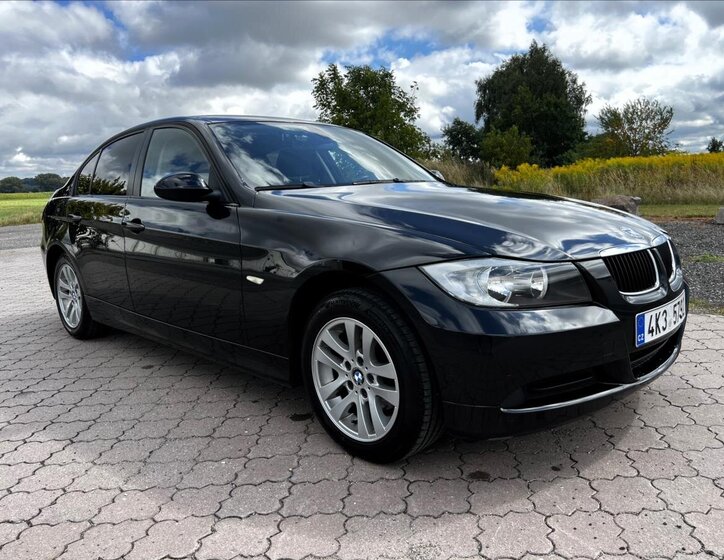 BMW Řada 3 2