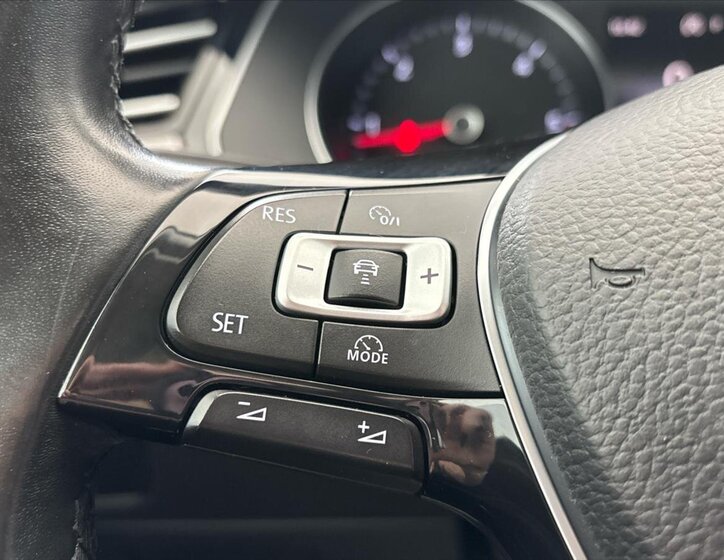 Volkswagen Passat Kombi 2,0 l 140 kw