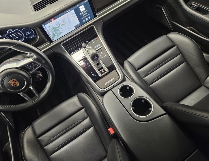 Porsche Panamera Kombi 4,0 l 404 kw