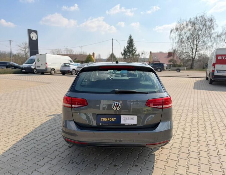 Volkswagen Passat Kombi 2,0 l 110 kw